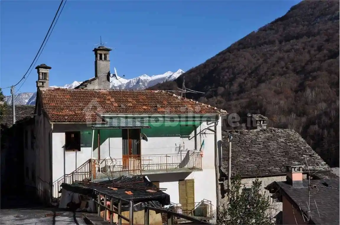 Appartamento in vendita a Borgomezzavalle