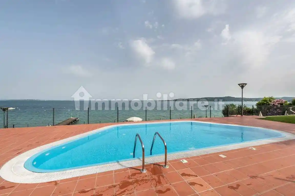 Appartamento in vendita a Padenghe sul Garda