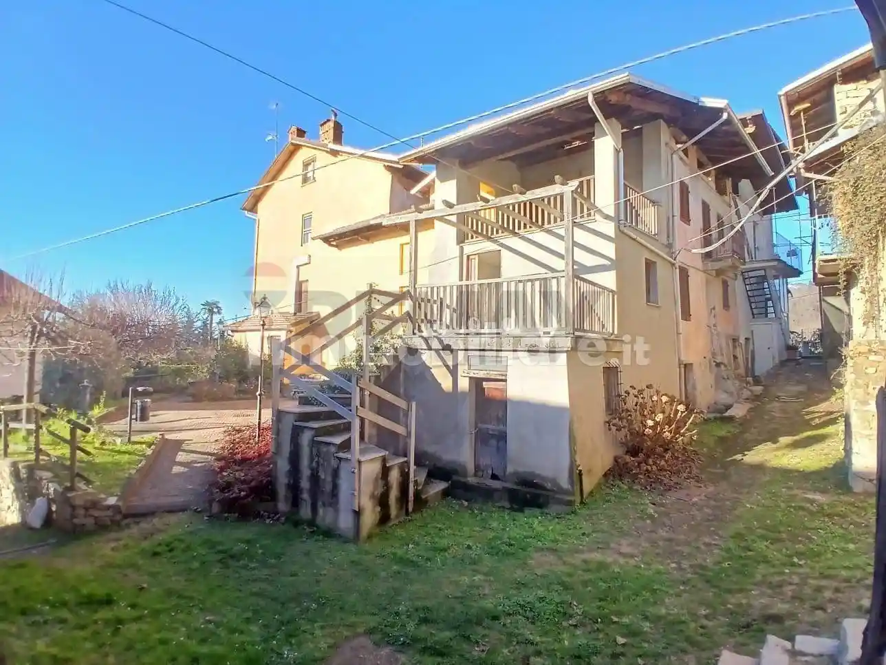 Casa indipendente in vendita a Valdilana