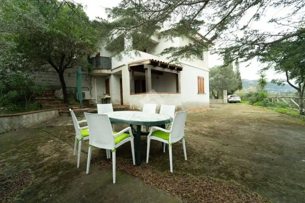 Villa in vendita a San Teodoro
