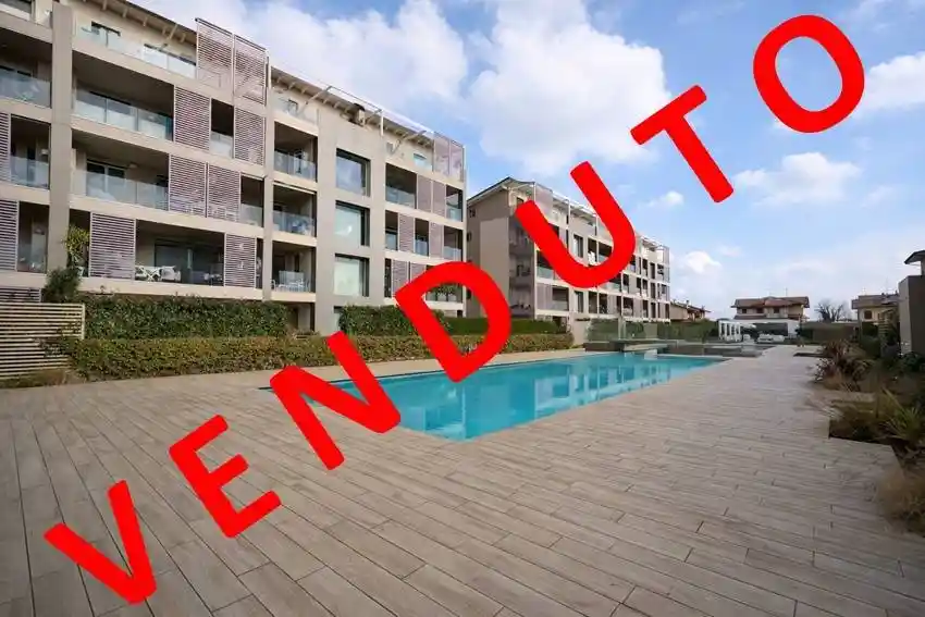 Appartamento in vendita a Villasanta