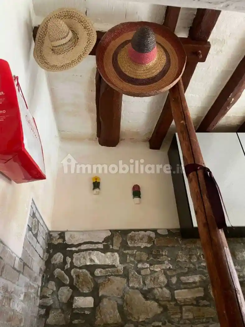 Rustico - Casale in vendita a Vigolzone