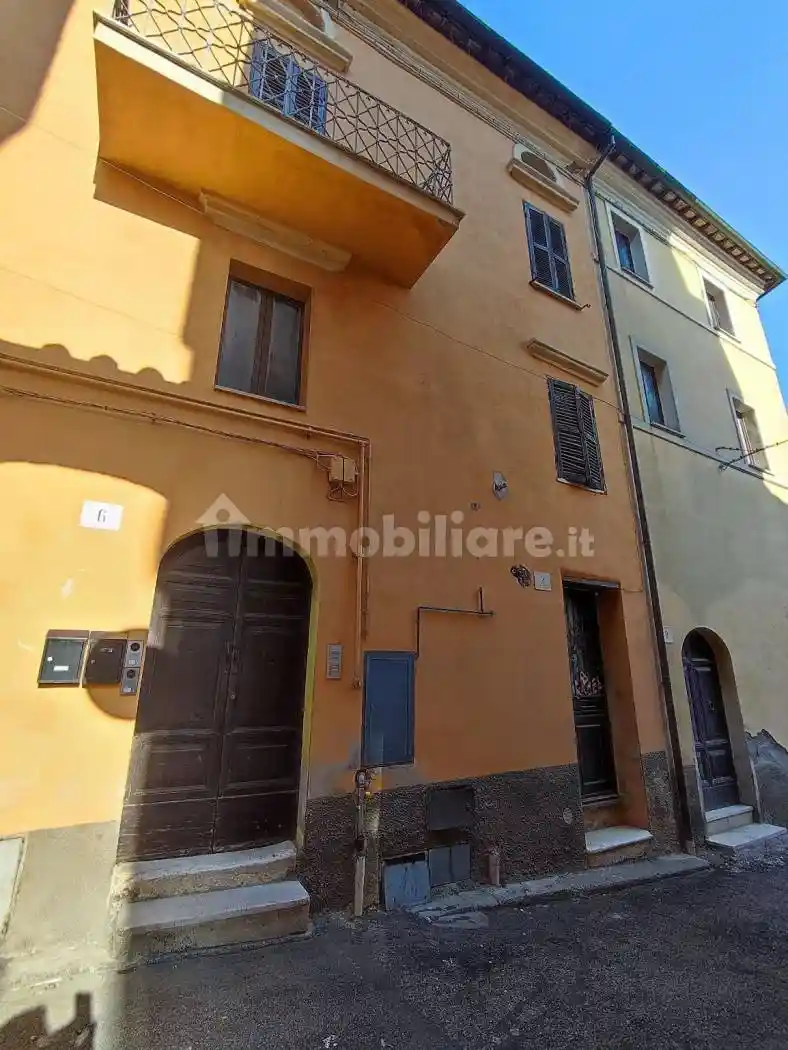 Appartamento in vendita a Magliano Sabina