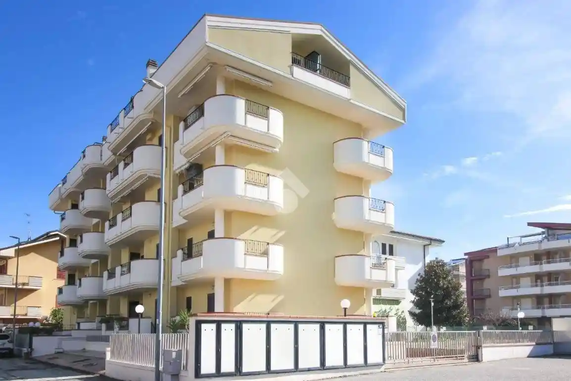 Appartamento in vendita a Alba Adriatica