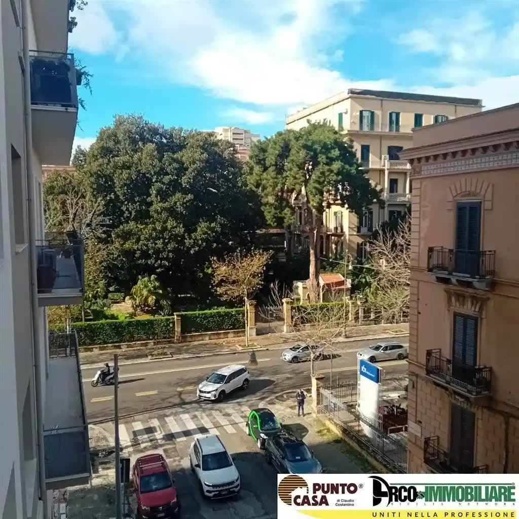Appartamento in vendita a Palermo