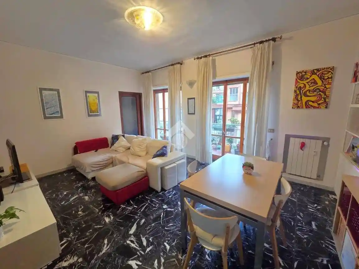 Appartamento in affitto a Napoli