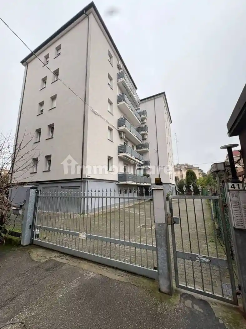 Appartamento in vendita a Modena