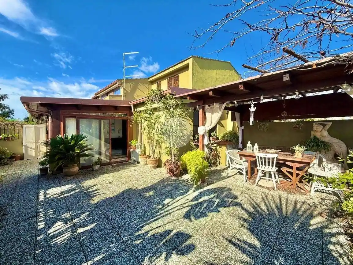 Villetta a schiera in vendita a Quartu Sant'Elena