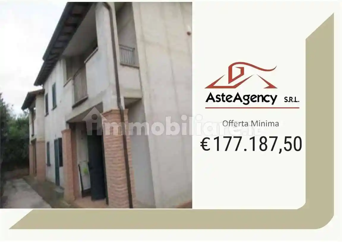 Casa indipendente in vendita a Perugia