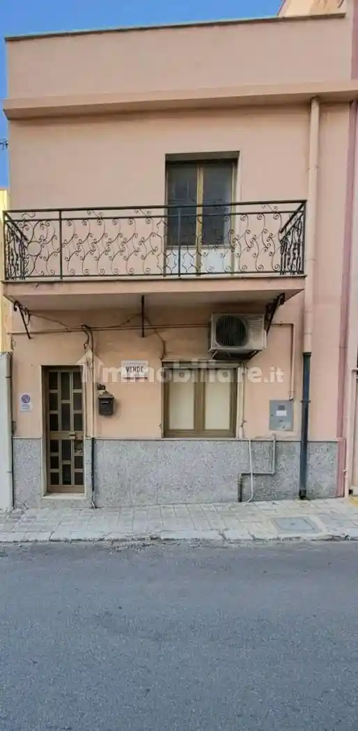 Palazzo - Edificio in vendita a Reggio Calabria