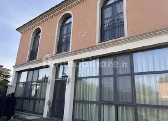 Villa in vendita a Bagnolo Mella