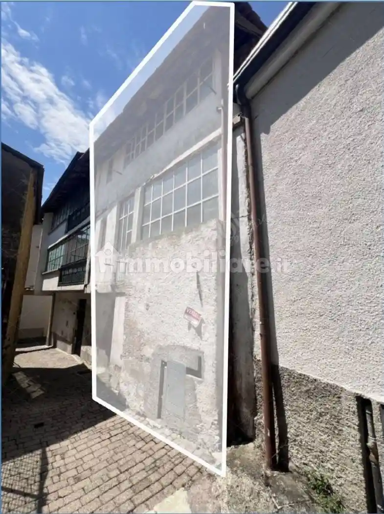 Appartamento in vendita a Ballabio