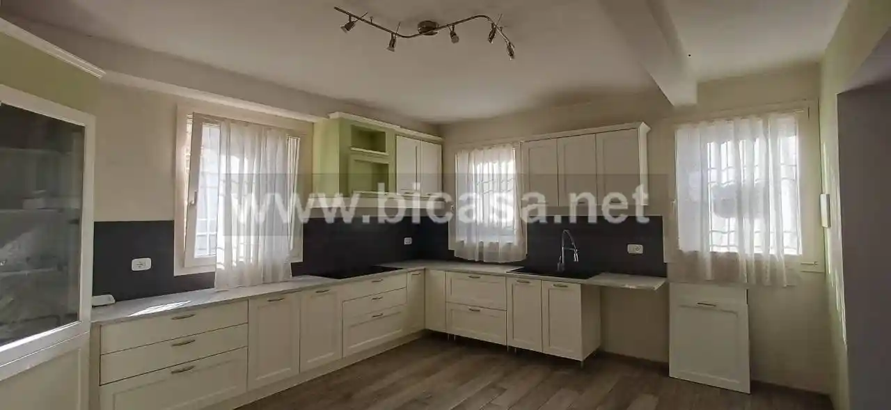 Villa in vendita a Pesaro