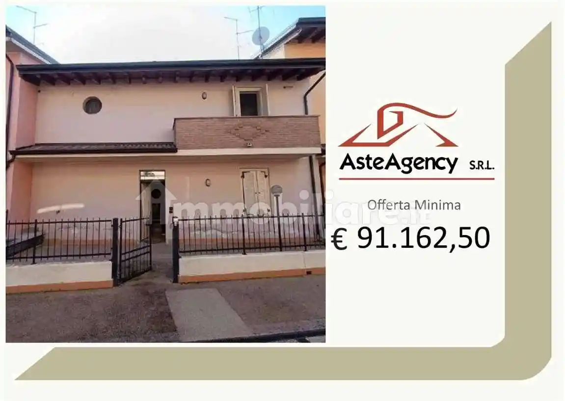 Villetta a schiera in vendita a Viadana