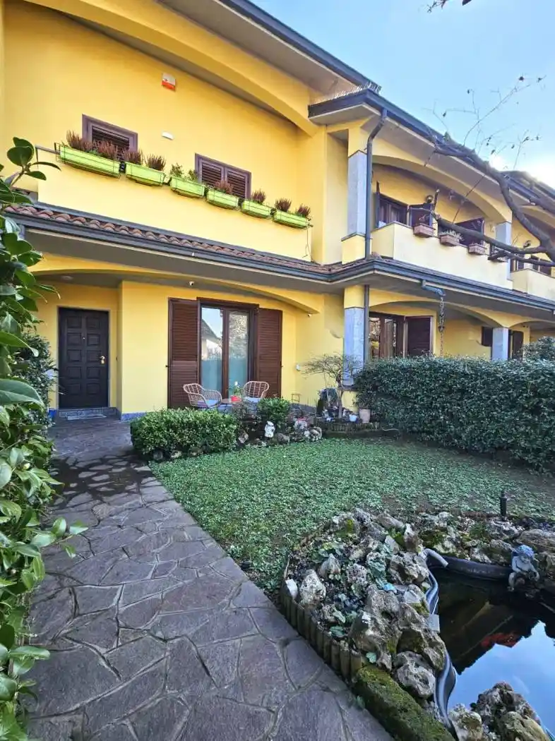 Villetta a schiera in vendita a Pregnana Milanese