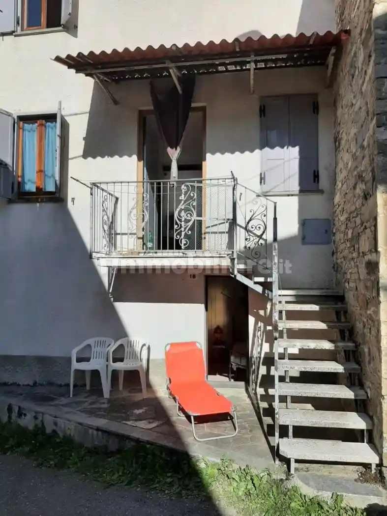 Casa indipendente in vendita a Bettola