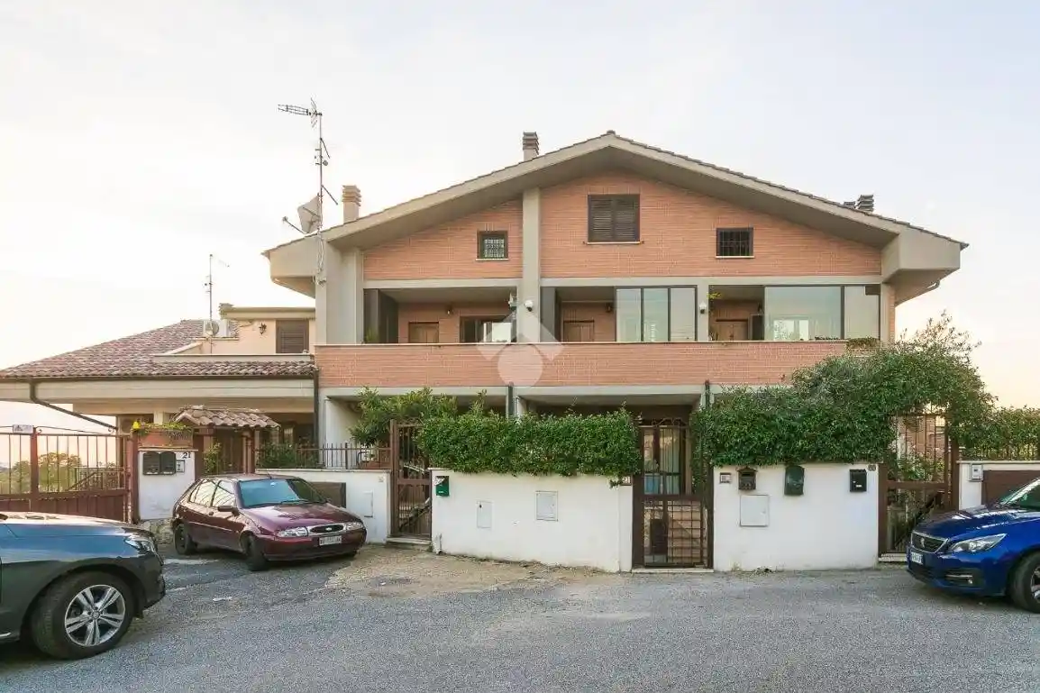 Villetta a schiera in vendita a Guidonia Montecelio