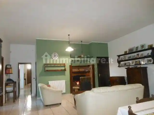 Casa indipendente in vendita a Marzano Appio