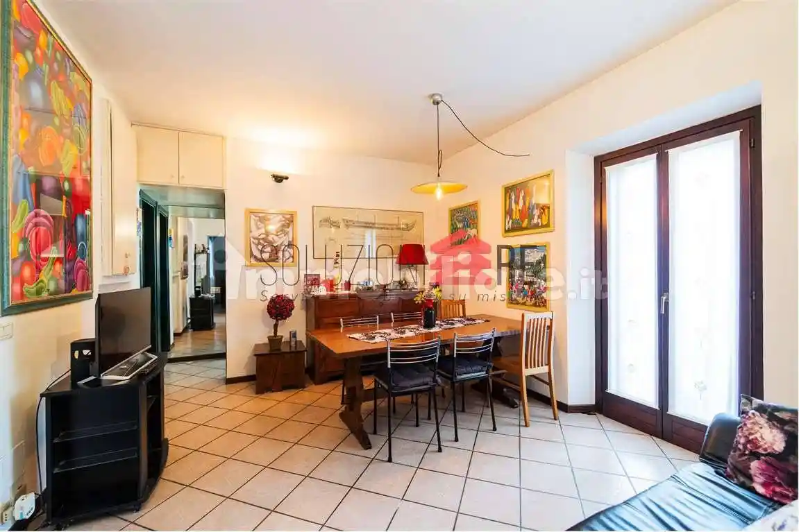 Appartamento in vendita a Novara