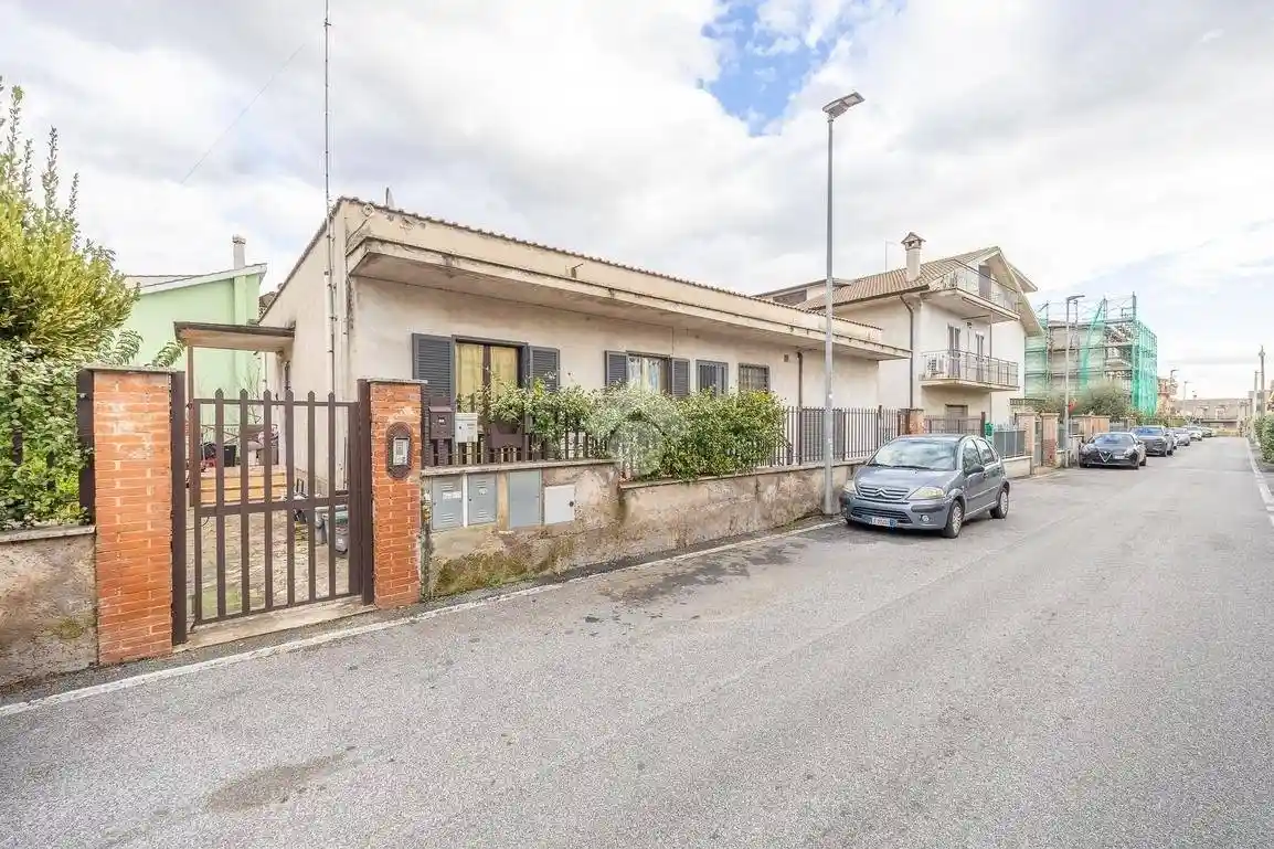 Appartamento in vendita a Guidonia Montecelio