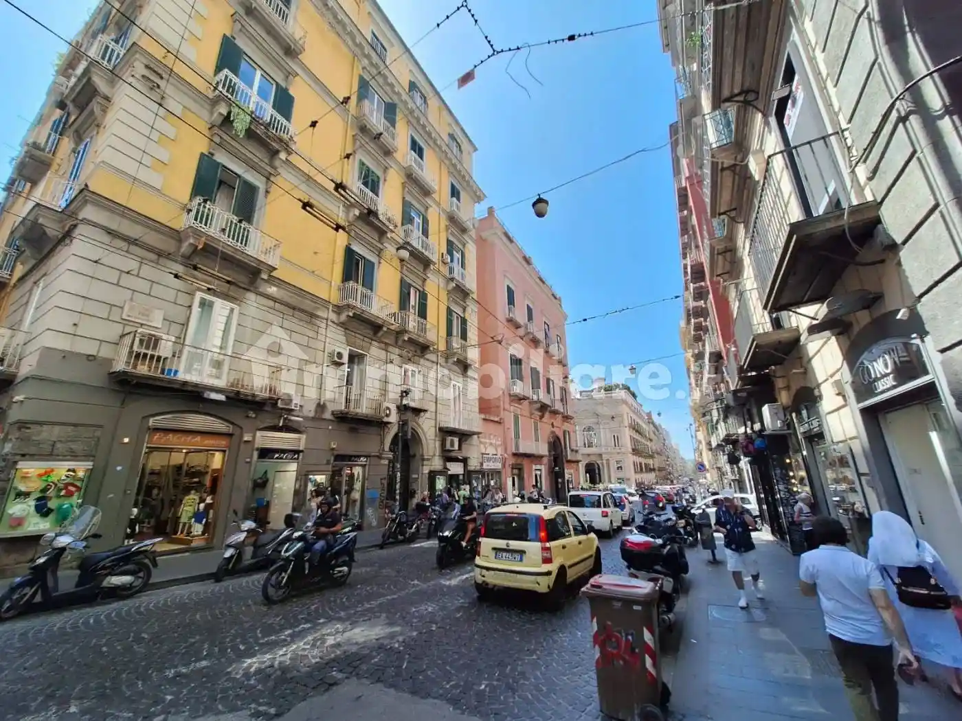 Appartamento in vendita a Napoli