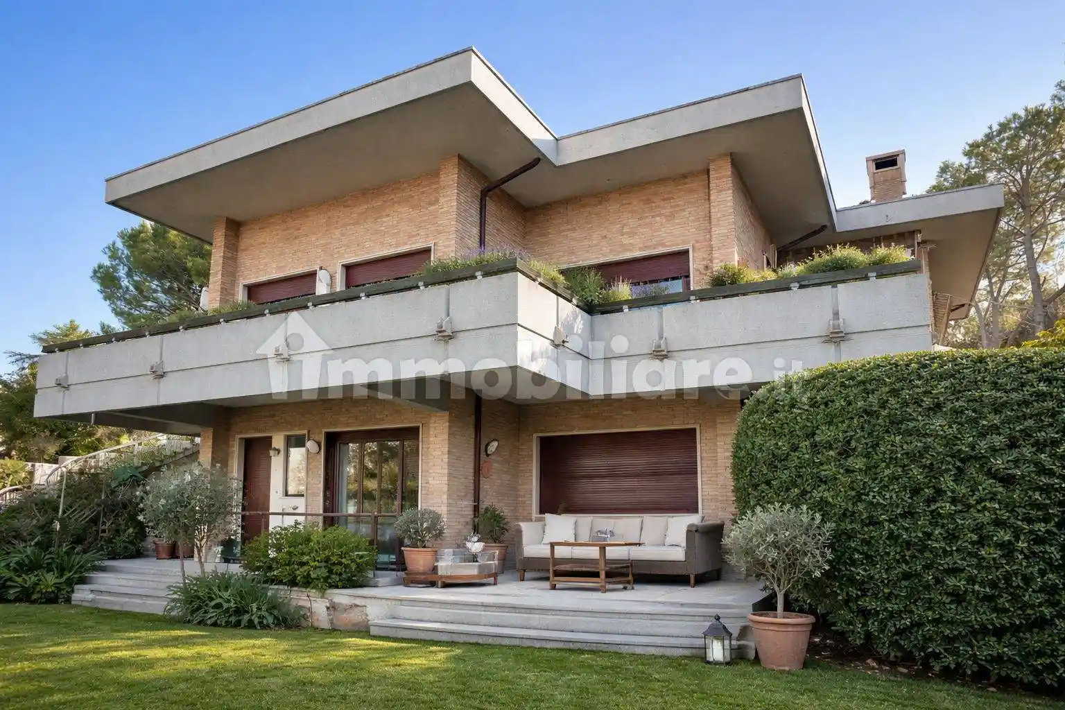 Villa in vendita a Macerata