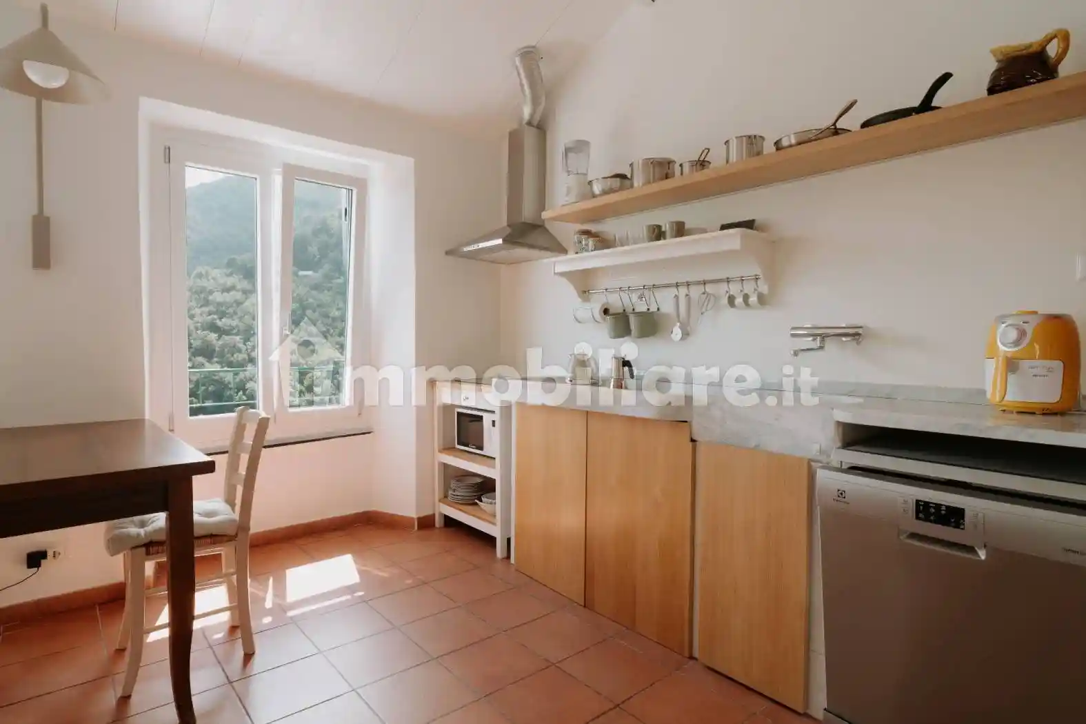 Appartamento in vendita a Sori