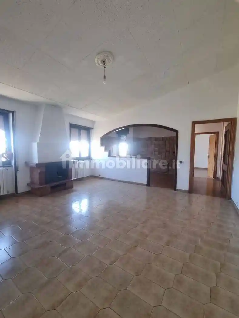 Appartamento in vendita a Aprilia