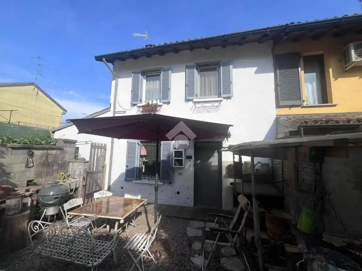 Casa indipendente in vendita a Albuzzano