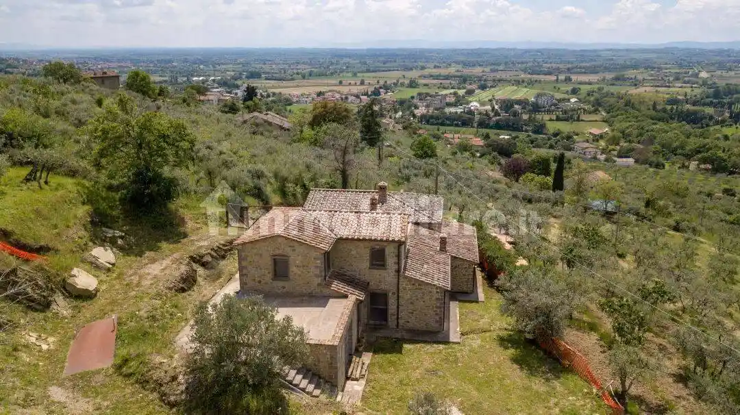 Rustico - Casale in vendita a Cortona