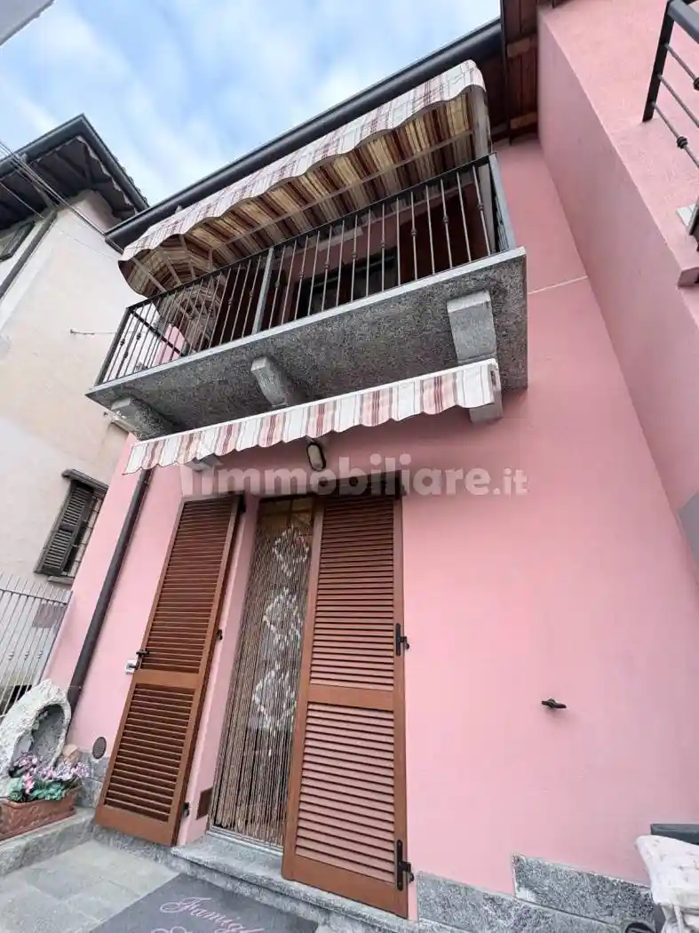 Villa in vendita a Olgiate Molgora