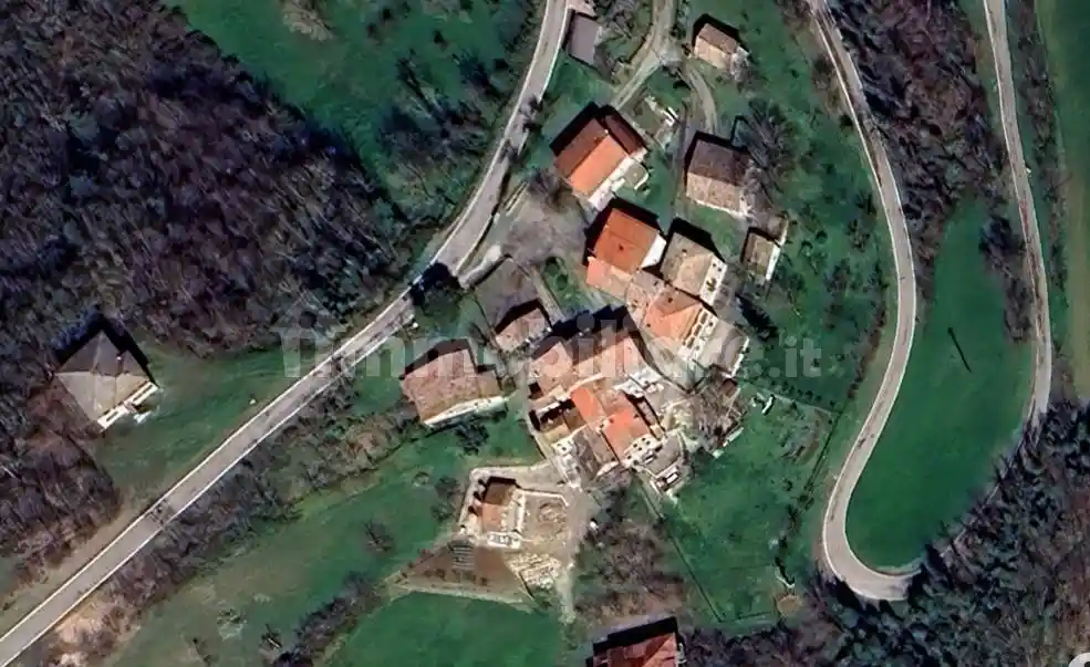 Casa indipendente in vendita a Terenzo