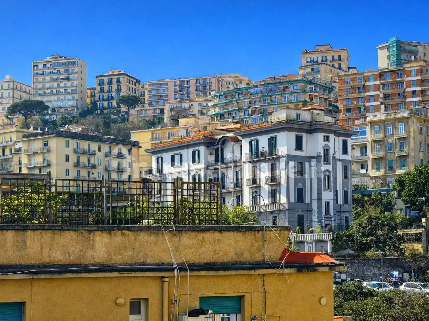 Appartamento in vendita a Napoli