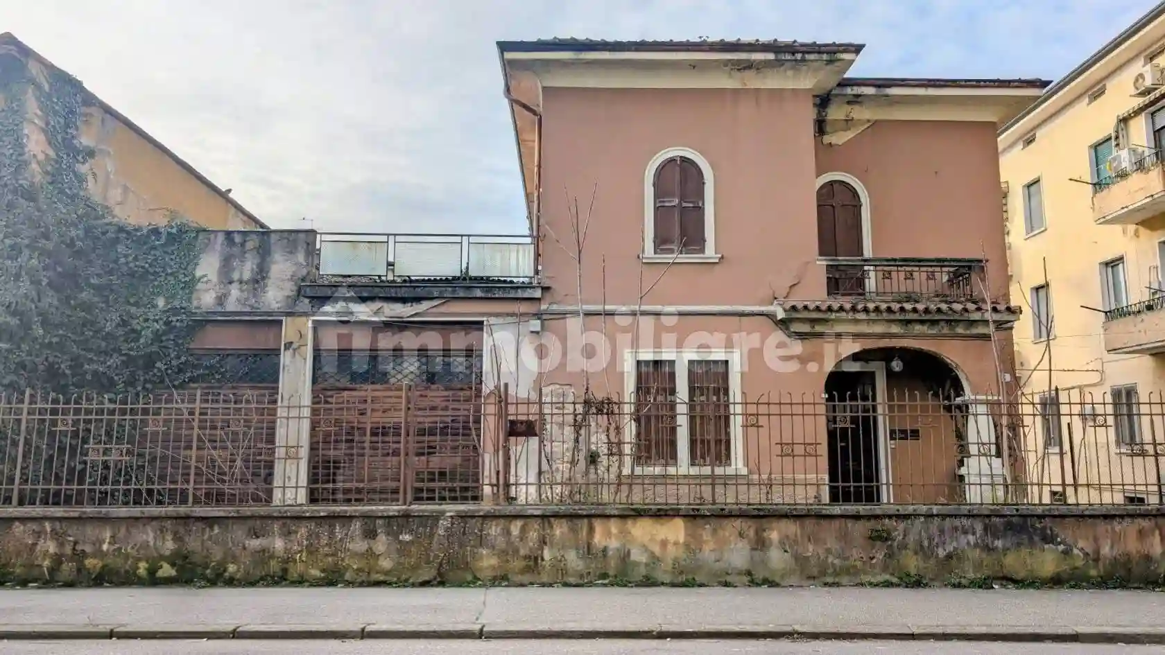 Palazzo - Edificio - foto 2