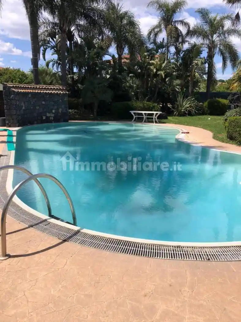 Villa in vendita a Aci Sant'Antonio