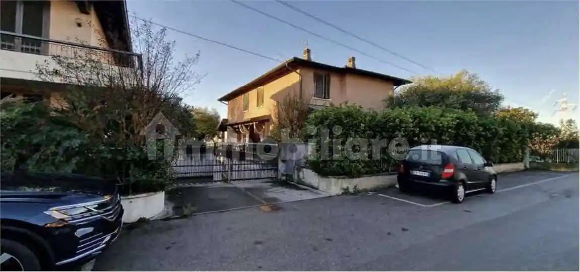 Appartamento in vendita a San Zeno Naviglio