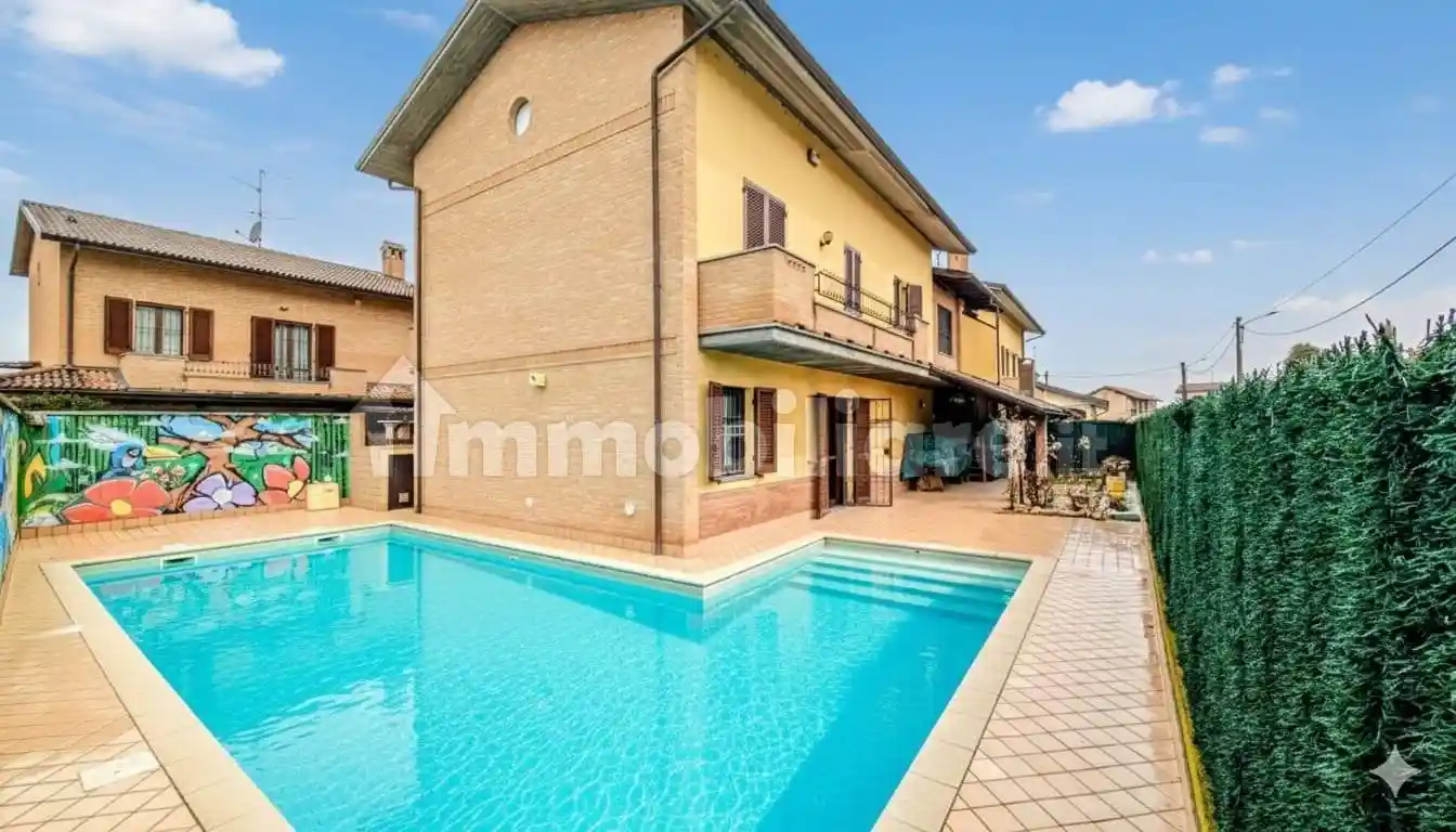 Villa in vendita a Bressana Bottarone