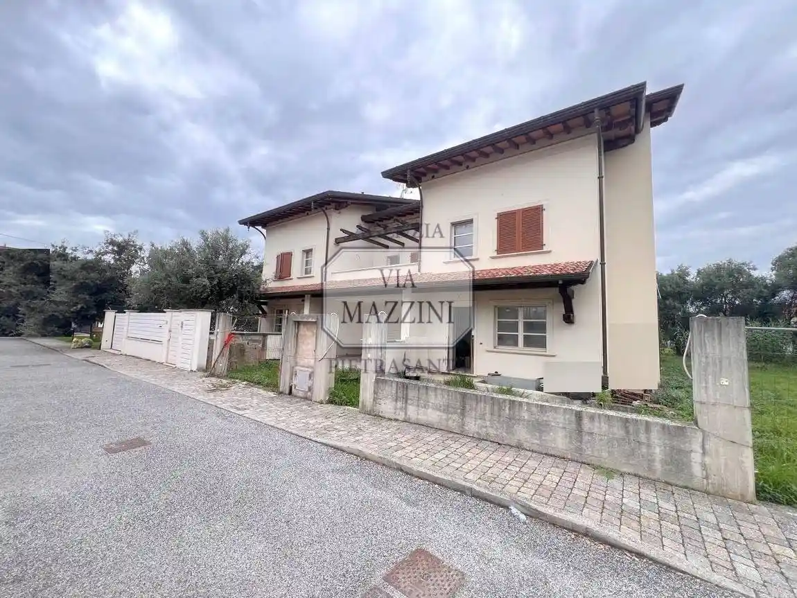 Villa in vendita a Seravezza
