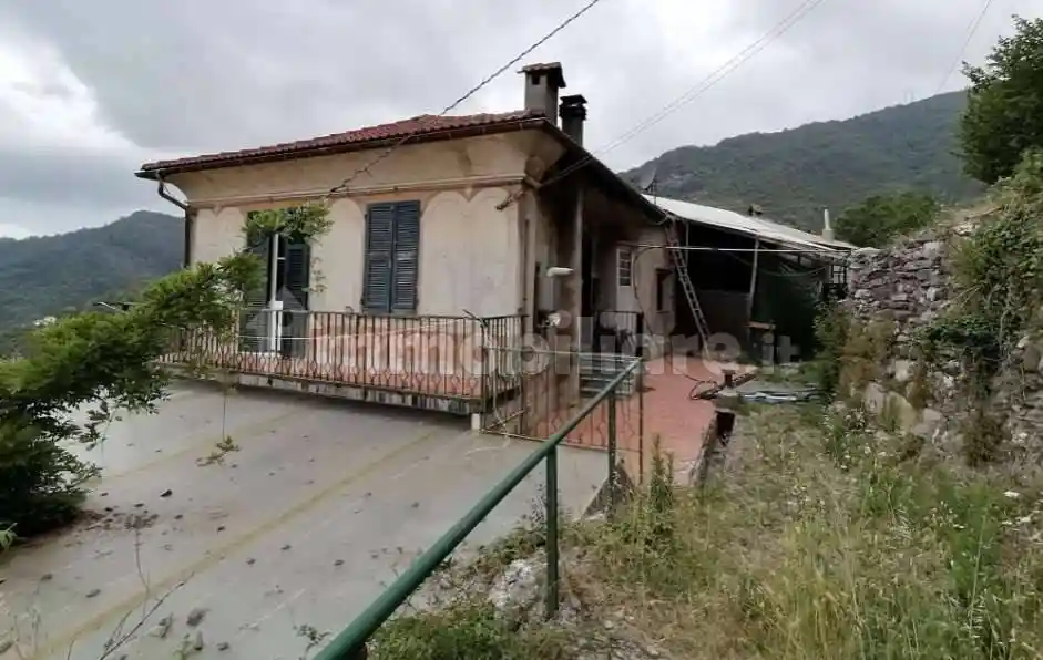 Appartamento in vendita a Neirone