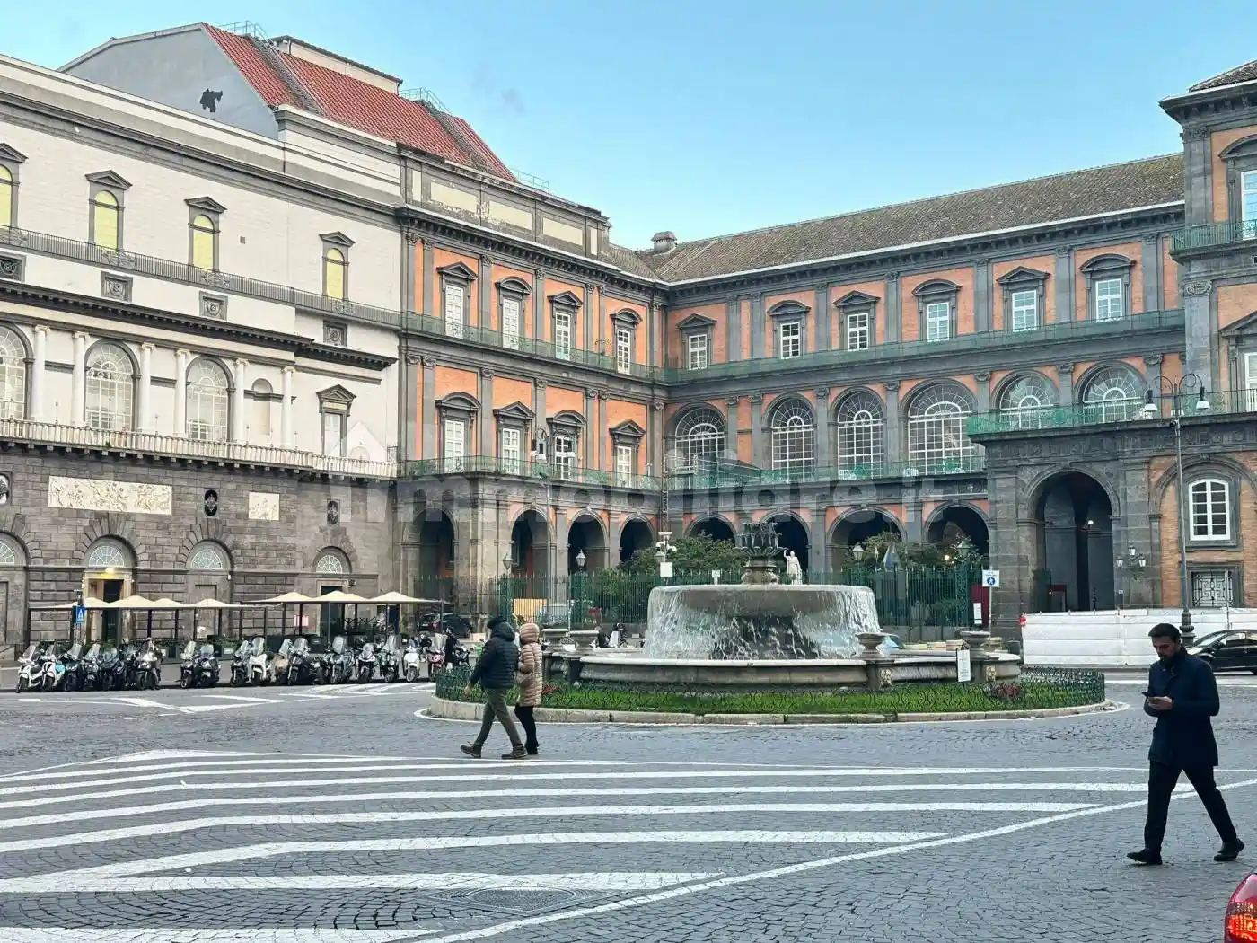Appartamento in vendita a Napoli