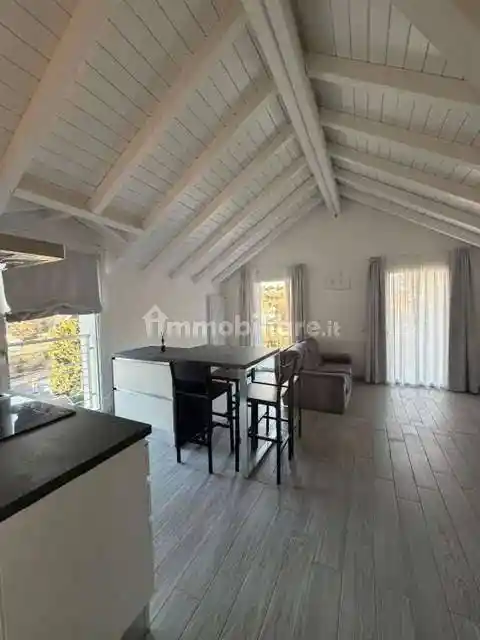 Appartamento in affitto a Varese