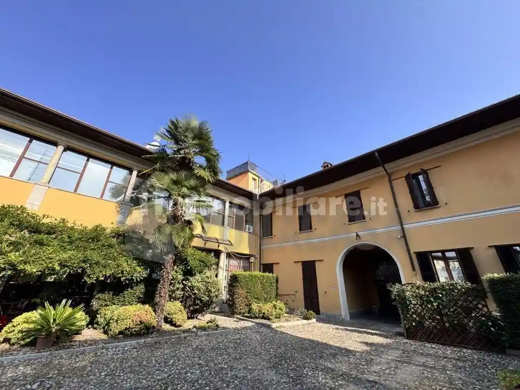 Casa indipendente in vendita a Somma Lombardo