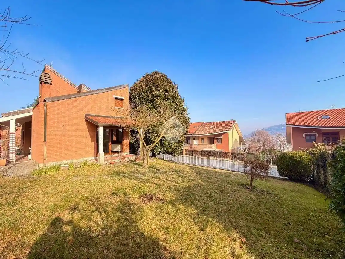 Villa in vendita a Gassino Torinese