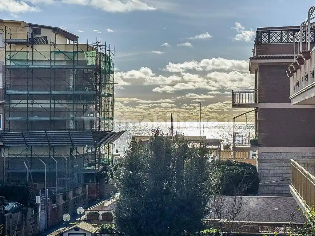 Appartamento in vendita a Pomezia