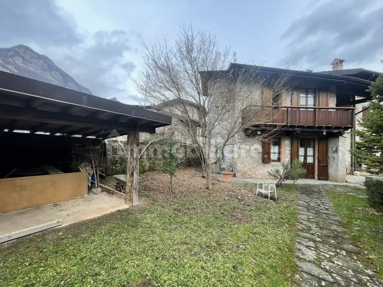 Villa in vendita a Idro