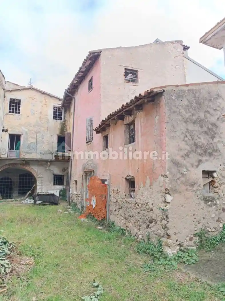 Rustico - Casale in vendita a Dolcè