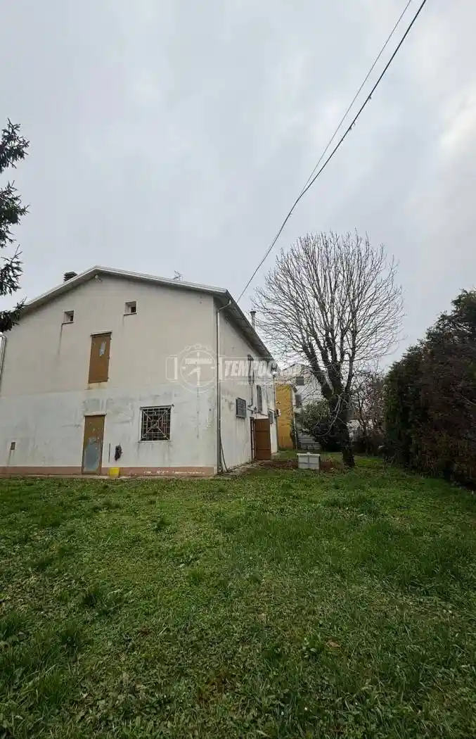 Casa indipendente in vendita a San Felice sul Panaro