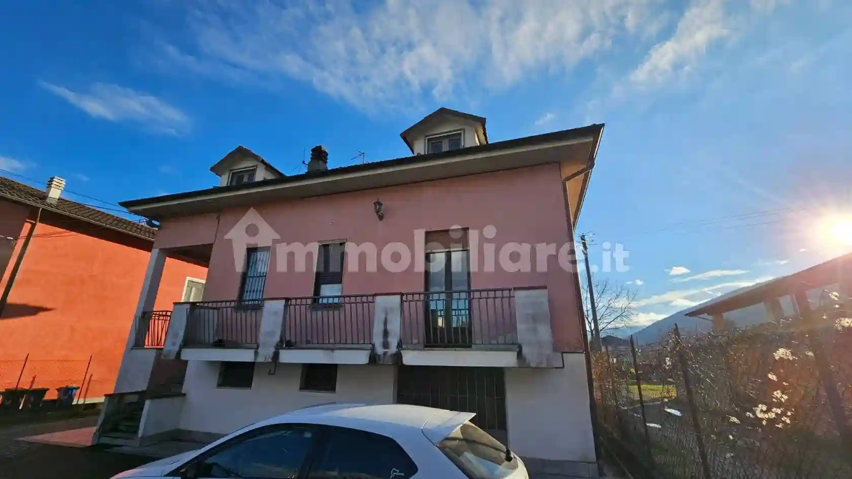Villa - foto 2