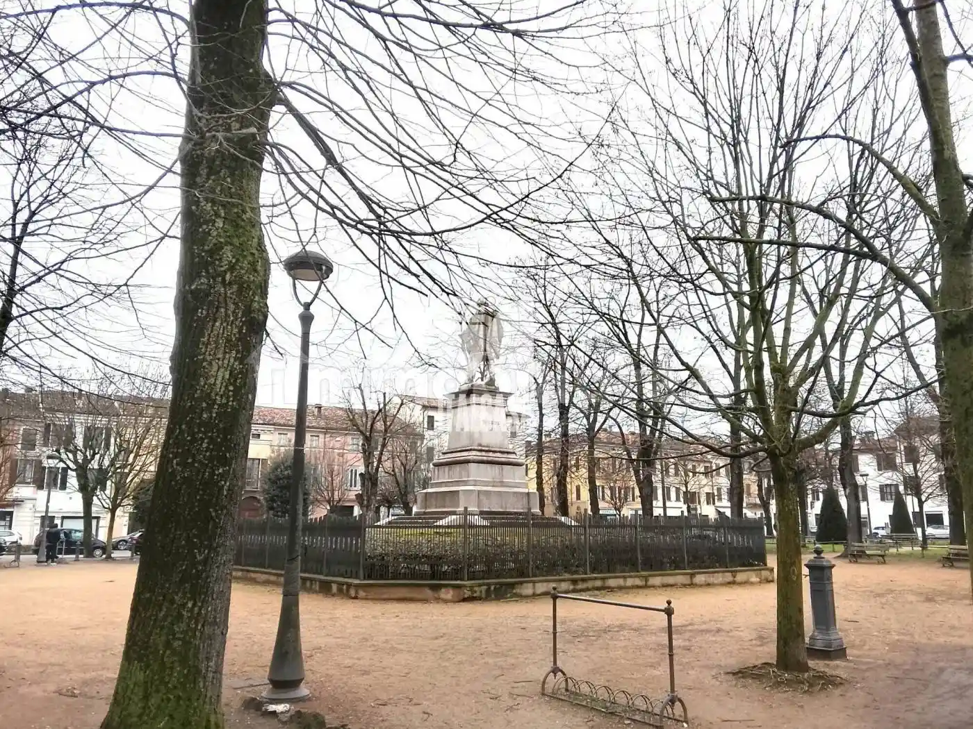 Casa indipendente in vendita a Mantova