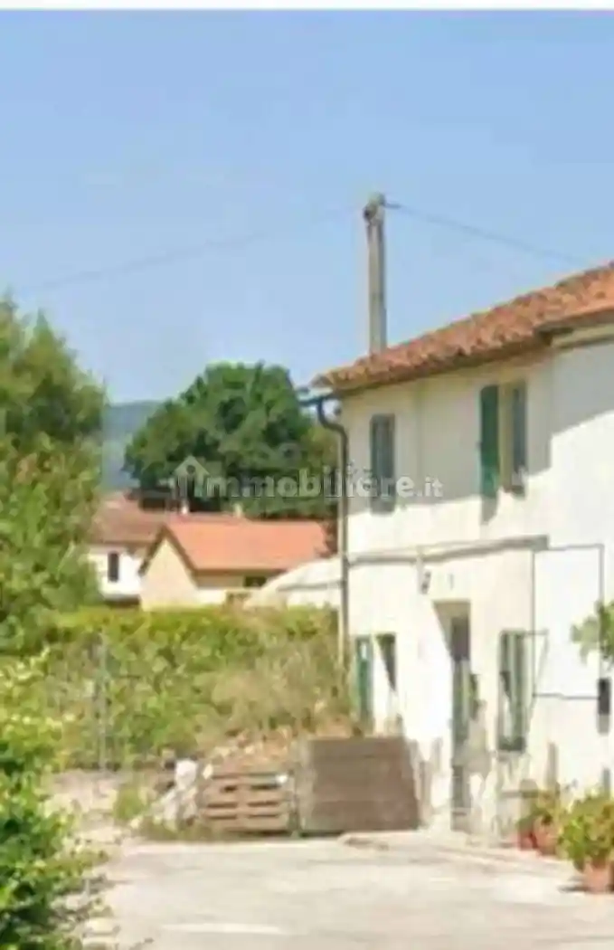 Villa in vendita a Pistoia